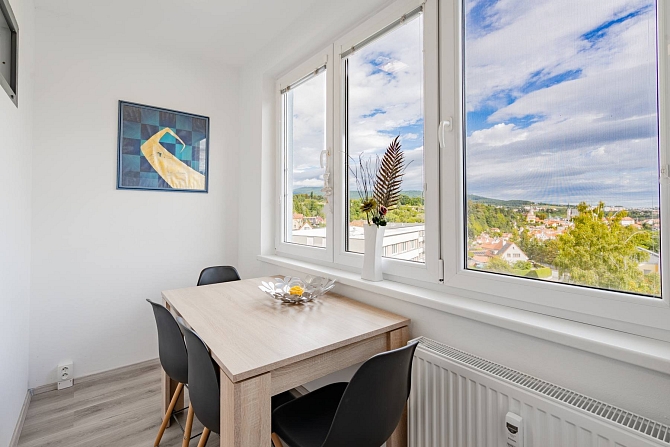 Prodej bytu 3+1 73 m², Sídliště Plešivec, Český Krumlov-Plešivec