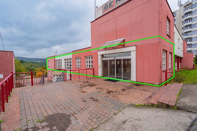 Pronájem komerčních prostor obchodní prostory 753 m², Urbinská, Český Krumlov-Domoradice