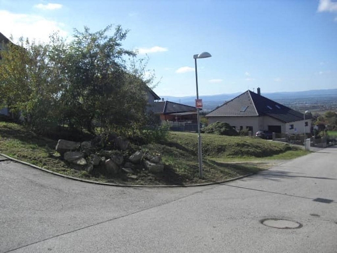 Prodej pozemku bydlení pozemek 757 m², Adamov,České Budějovice,Jihočeský kraj